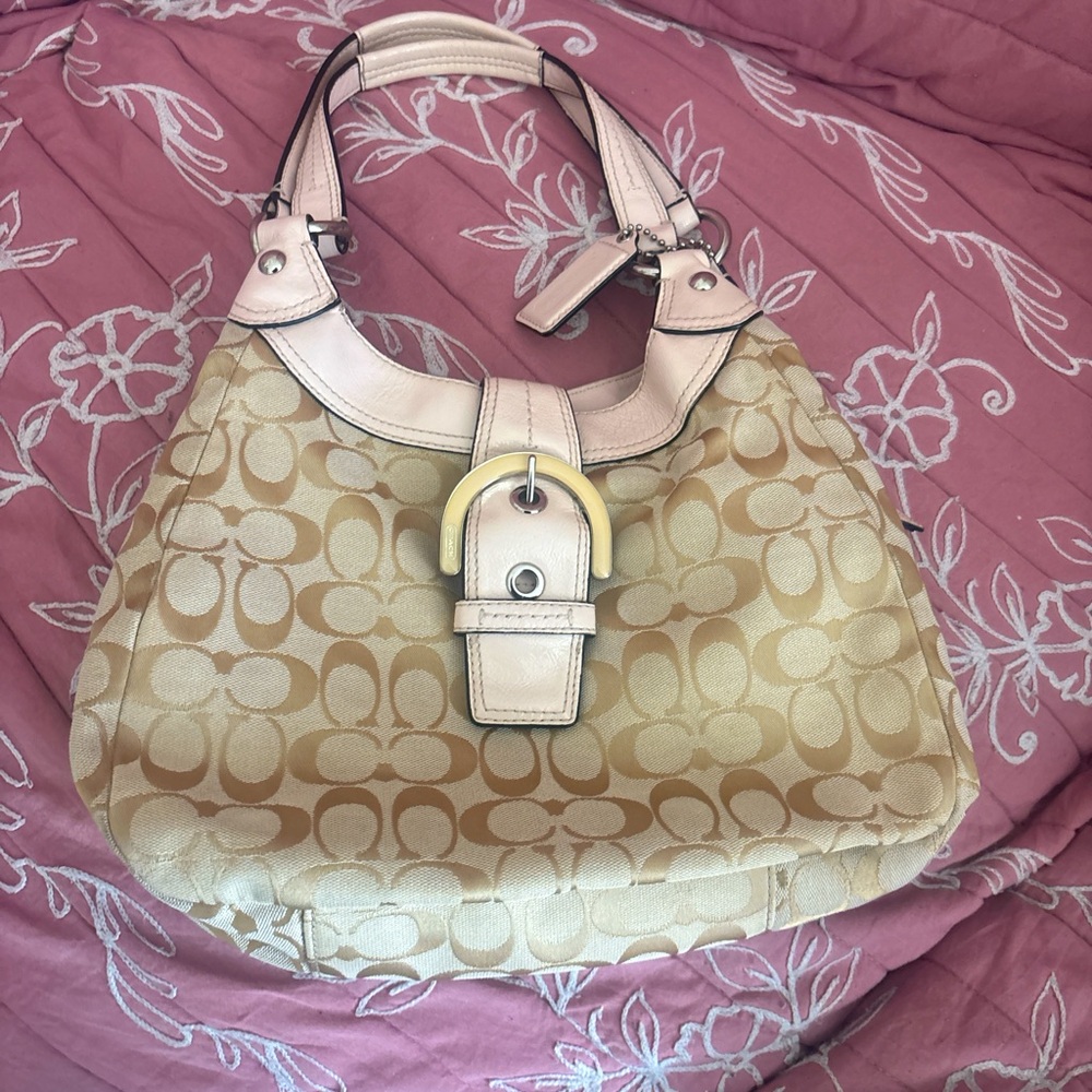 Coach 
pink and cream 
vintage purse